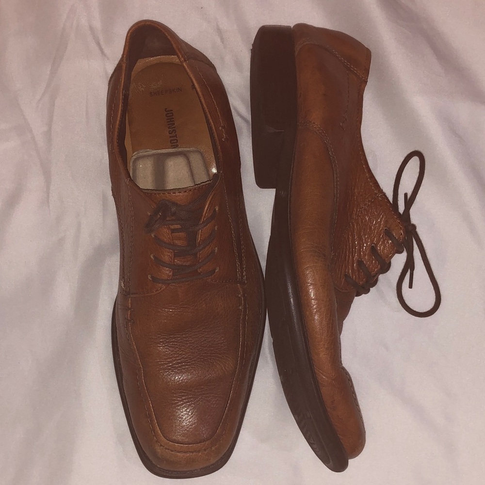 Johnston & Murphy Cognac Brown sheepskin Lace-Up 9M